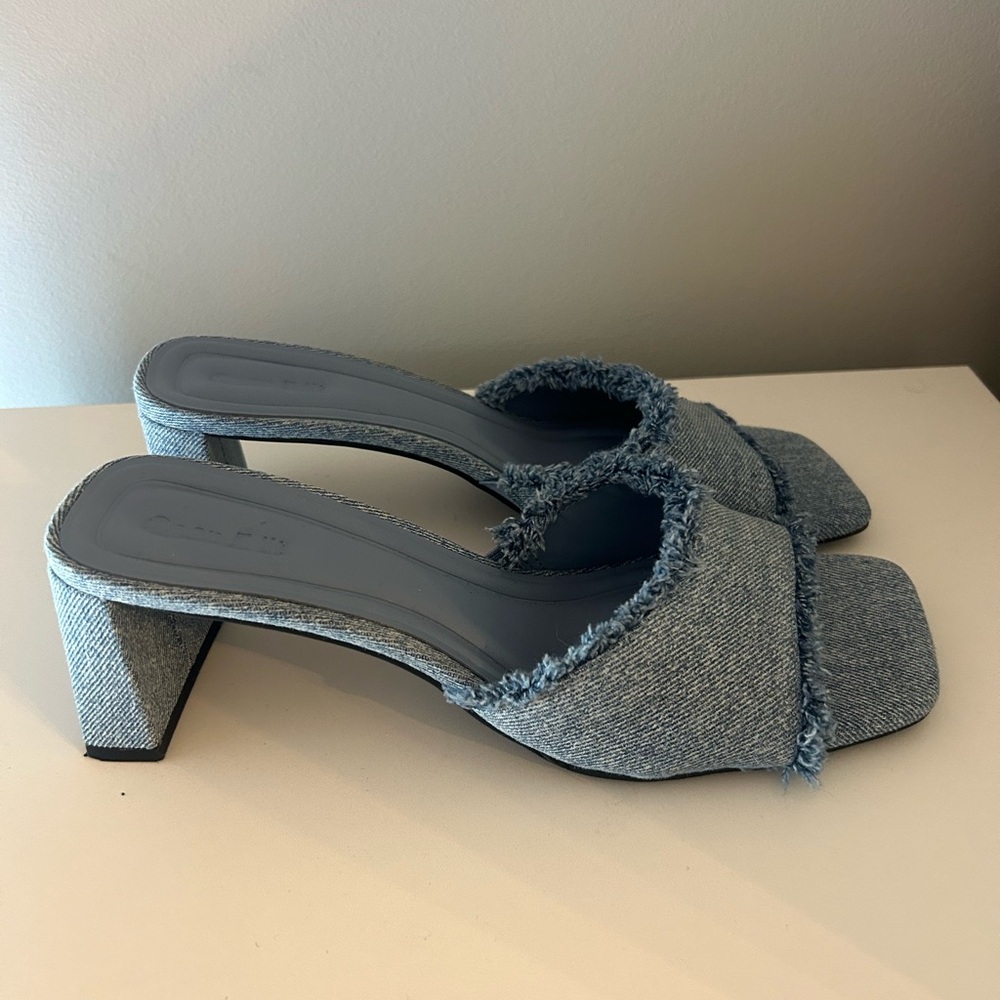 Nordstrom Light Denim Frayed Two-Band Block Heel Mule - Picture 2 of 7
